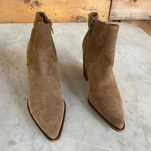 Vince Camuto Boots Womens 7.5  Brown - Picture 8 of 9